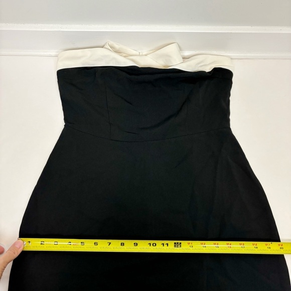 Superdown Brielle Cross Front Dress in Black & White Size M - Picture 14 of 14